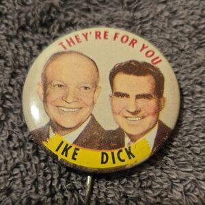 Vintage 1952 Eisenhower IKE & Nixon 1 1/4" Litho Campaign Button